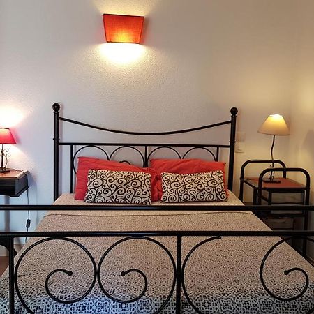 شقة Un Pied A Terre قرقشونه المظهر الخارجي الصورة