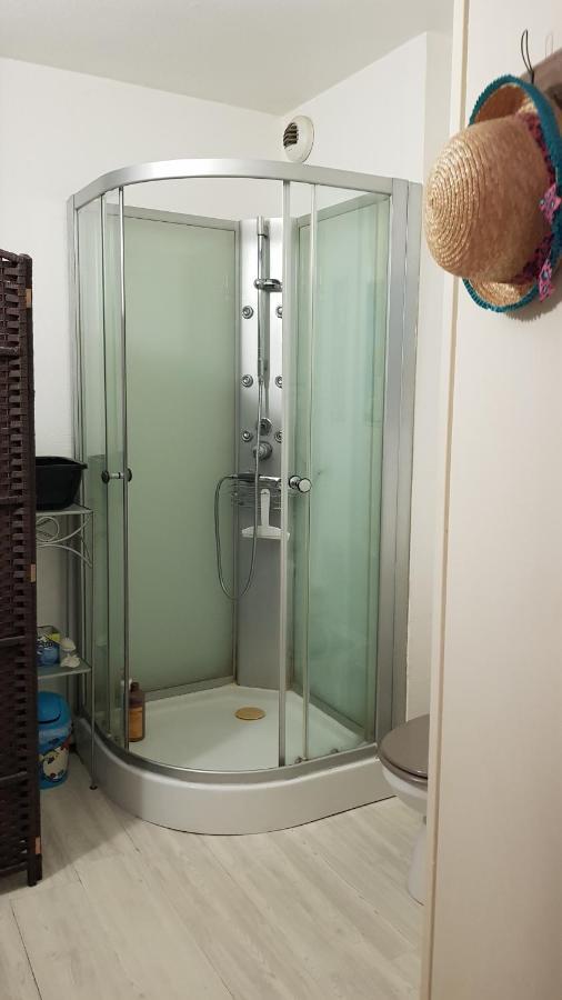 شقة Un Pied A Terre قرقشونه المظهر الخارجي الصورة